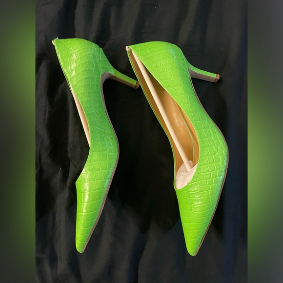 Nine West Lime Green snakeskin texture high heels - Picture 6 of 7